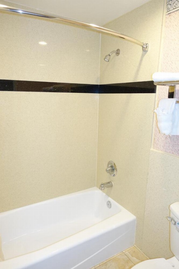 Tropic Lodge image 39